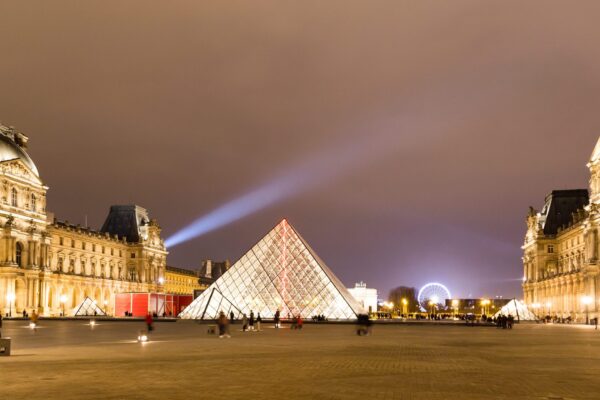 louvre 44x21 louvre 44x21