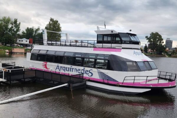 catamaran-carlos-paz